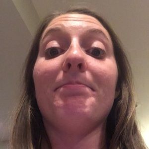 Meet your Posher, Abigail